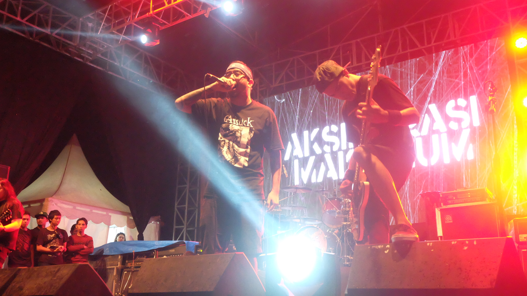Seringai dan Kelompok Penerbang Roket di Seven Dream City